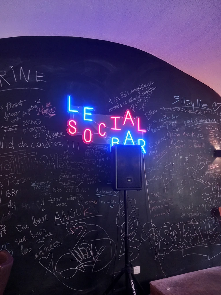 lesocialbar_img1